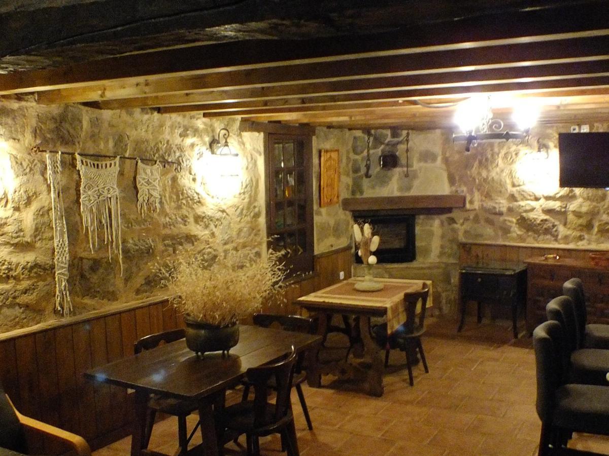 Gasthaus La Bodeguita Cuzcurrita-Río Tirón Exterior foto